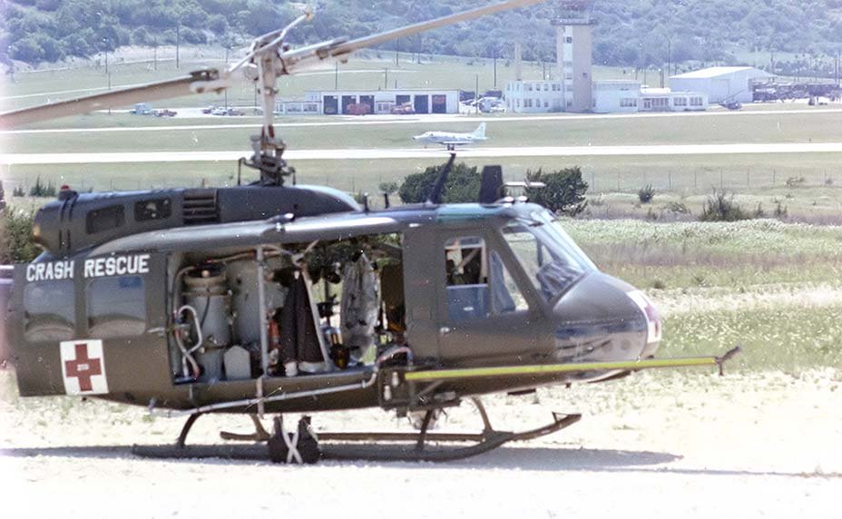 UH-1H_16295_FtHood_GrayAAF_7_75_SM_BryanWilburn_Crp.jpg.bc49003e3ff35a9b416158fac685c255.jpg