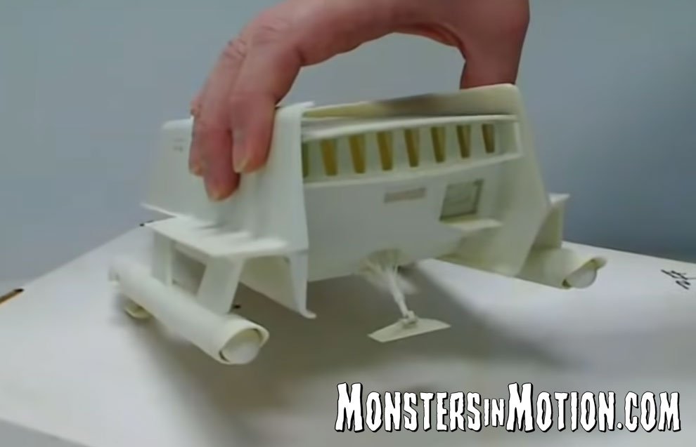 POLAR LIGHTS 1/32 STAR TREK TOS SHUTTLECRAFT - Sci-Fi