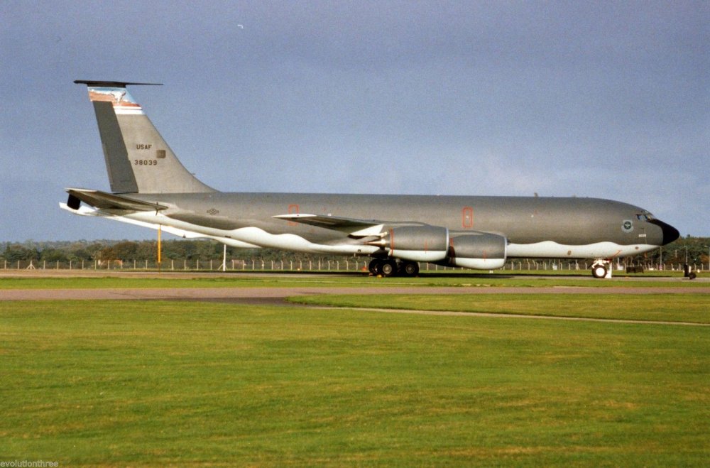 KC-135R_63-8039_Malstrom_AFB.thumb.jpg.91a7c5966779372d0c5c0fabee424ae1.jpg