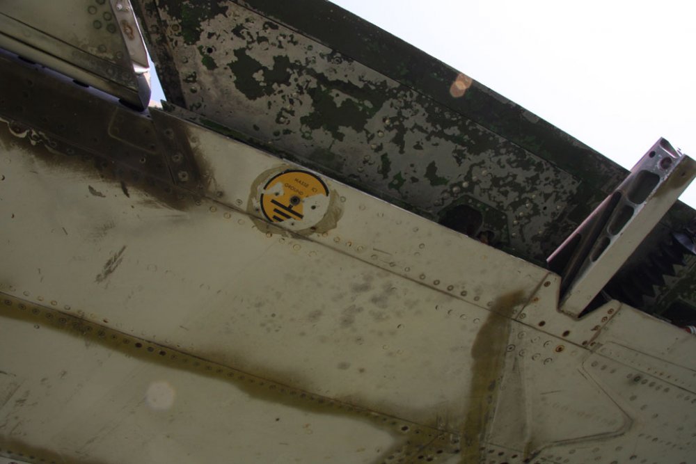 F-105D-Left-Hand-Flap-Outboard-Hinge.jpg