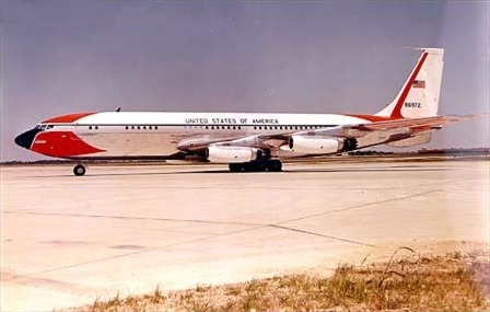 VC-137A_58-6972_1960.jpg.a12326181290ab725a52540f135fb9b6.jpg