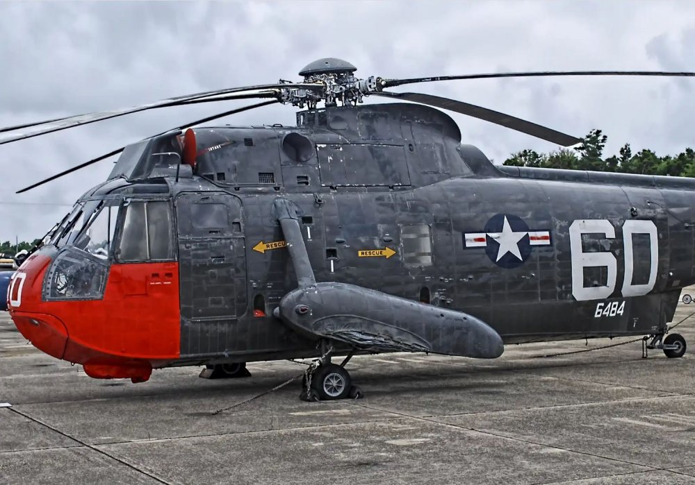 Sikorsky_SH-3H_156484.thumb.JPG.d51631f52ee7707b525e02f76ee0b46a.JPG