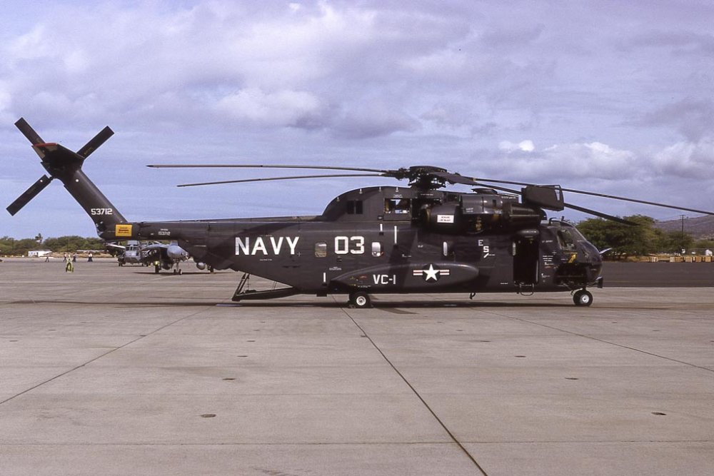 CH-53A 153712  VC-1 MAnserlmo 29 August 1991 [MWilson Col] reduced.jpg