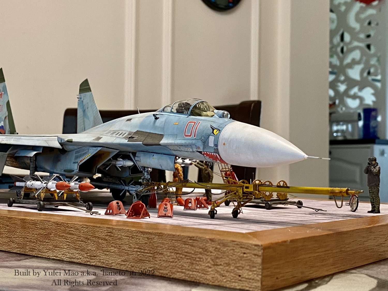 G.W.H. Su-27 \"Flanker B\" 1/48 プラモデルキット mqdefault.jpg