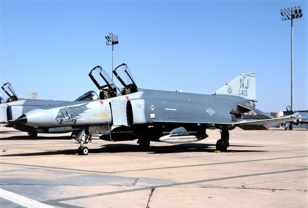 F-4E NJ ANG 68-0413 1991.jpg