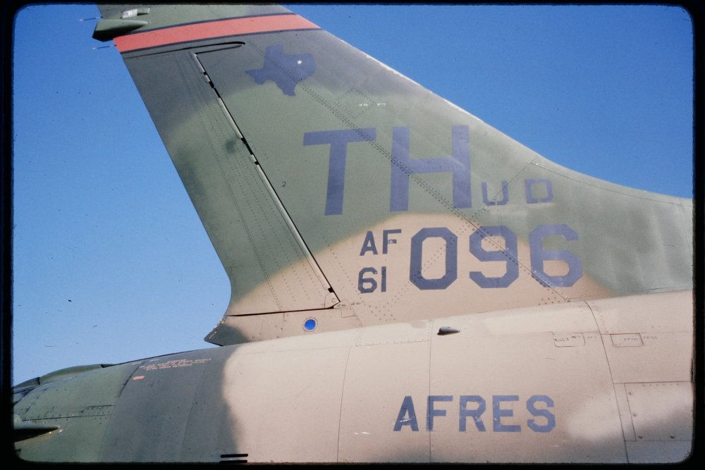 CD48186 - 1/48 F-105B/D Thunderchief - Page 3 - Caracal
