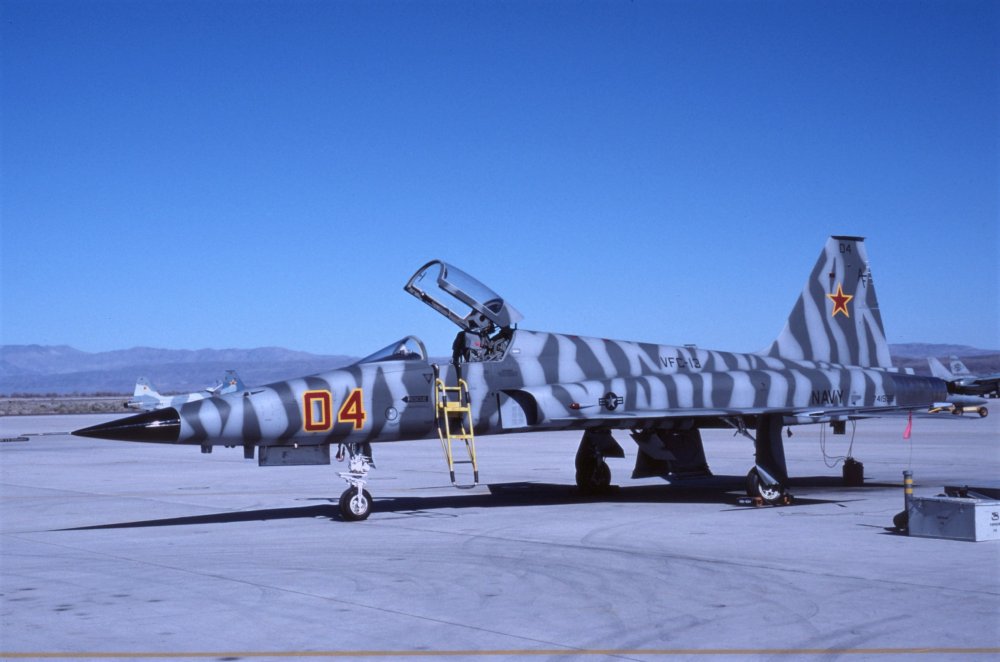 F-5E 162307 #04 NAS Fallon Nv Fred Krause photo.jpg