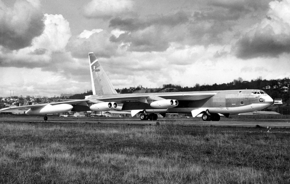 B-52D Tommy’s Tigator 56-0591 Complete 03.jpg