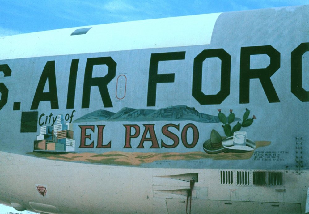 B-52B City of El Paso 53-0394 Complete 02.jpg
