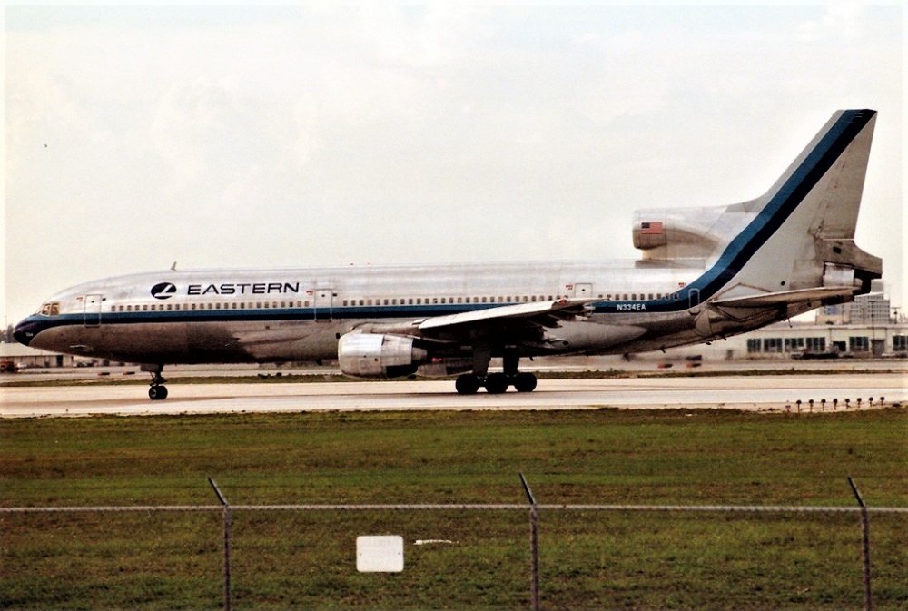 Lockheed_L-1011-385-1_TriStar_1,_Eastern_Air_Lines_AN0213085 (2).jpg