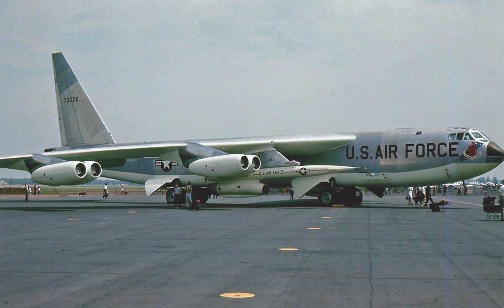 B-52E 70026 17th BW WPAFB 1963.jpg