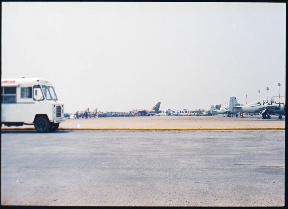 Air_America_T-28D_0-38229_Ubon_Sm.jpg