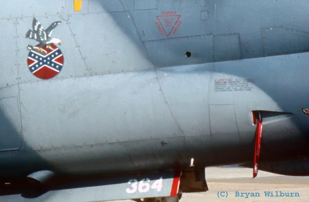A-7D-11-CV_71-0364_The Gambler 149th TFS of Virginia ANG in Jun 1991_Nose.jpg