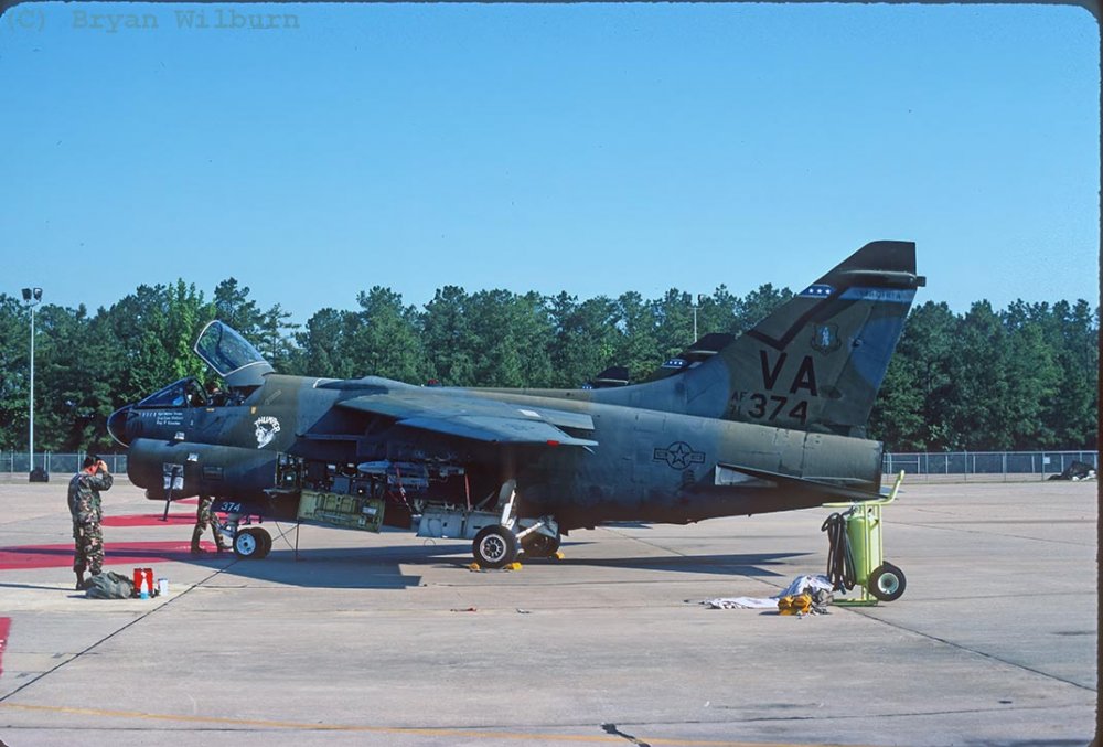 A-7D-11-CV_71-0374_Thumper 149th TFS of Virginia ANG in Jun 1991__Sm.jpg