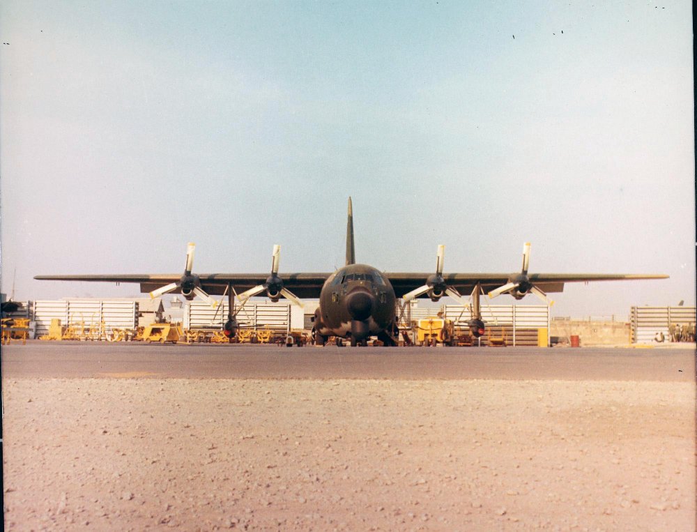 Vietnam Bien Hoa Air Base_DC-130A_56-0527_Ramp.jpg