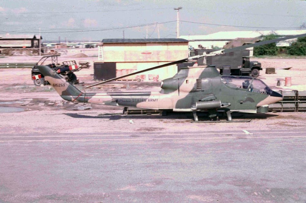 AH-1G_66-15259_PR.jpg
