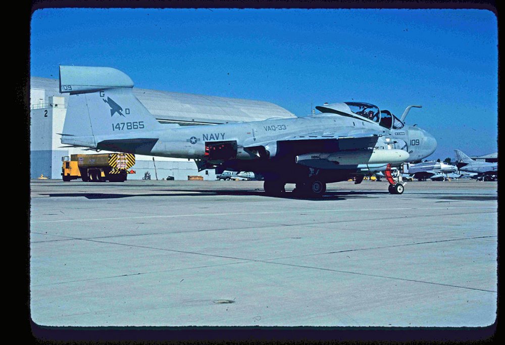 EA-6A_147865_VAQ-33_No2_AF_Nat_museum_naval_Aviation_A-2323_Sm.jpg