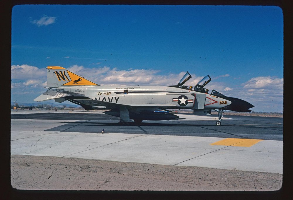 F-4N_150489_NK-201_Coral-Sea_A-5713.jpg