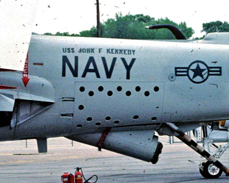 KA-6D_149937_AB-520_Kennady_VA-34_museum_naval_Aviation_A-2356_Mid_Sm.jpg