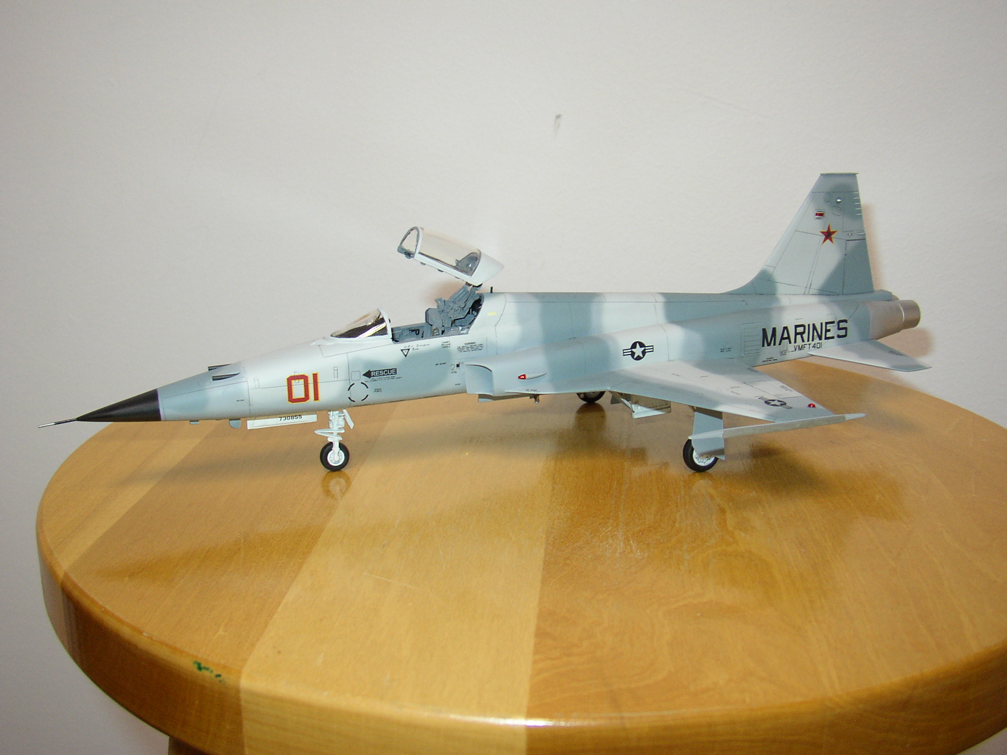 what-is-the-f-5e-f-aux-engine-inlet-color-and-how-do-you-paint-it