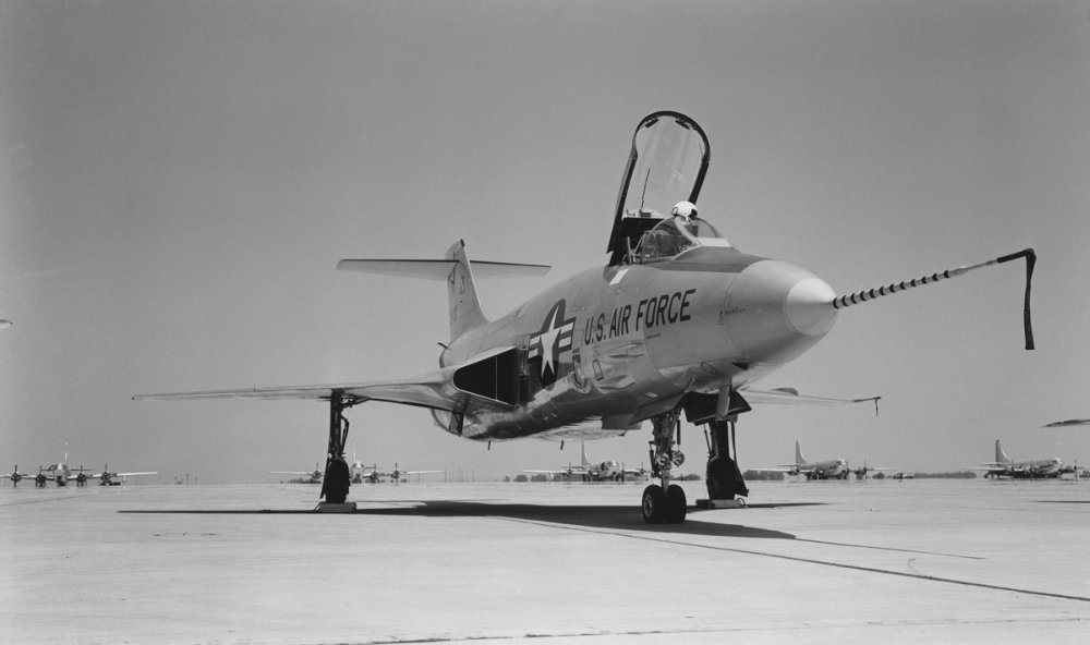 xF-101A-53-2430.jpg