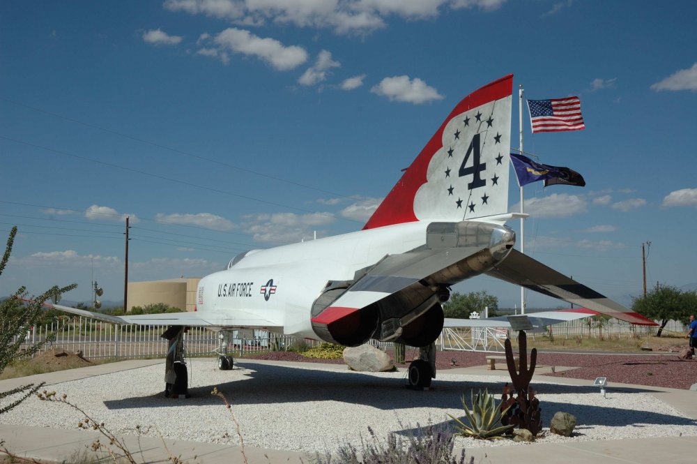 DM 412 Oct 9 2008mji.jpg