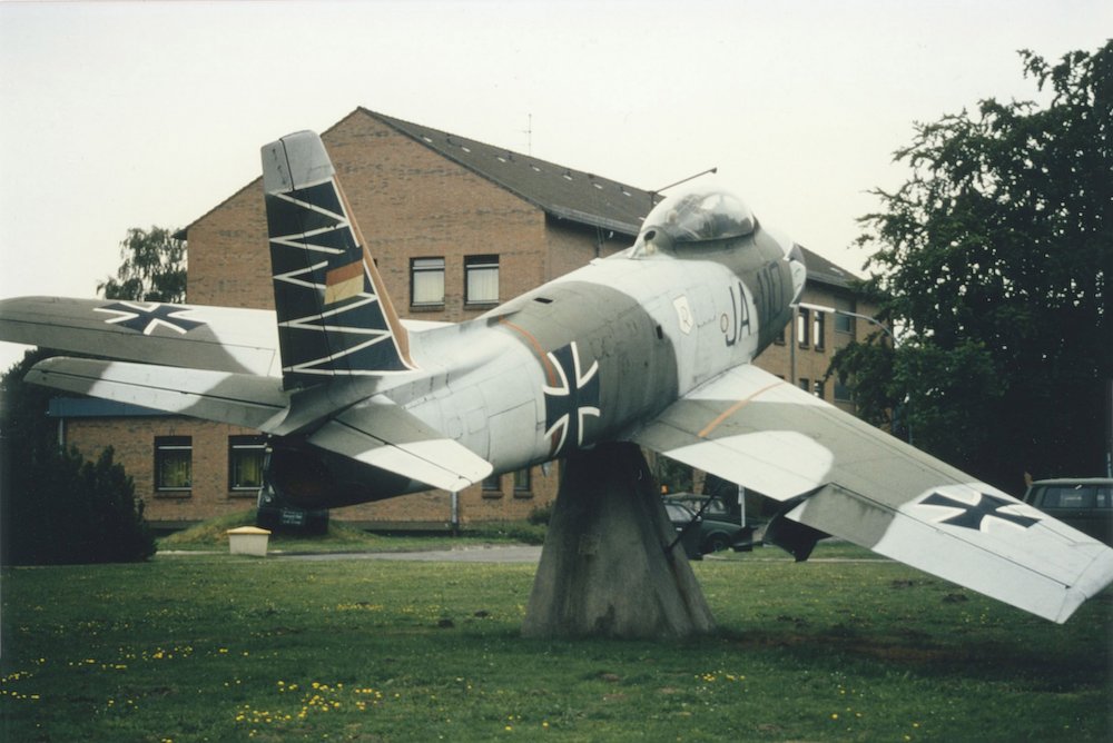 Sabre_Ahlhorn_02.jpg