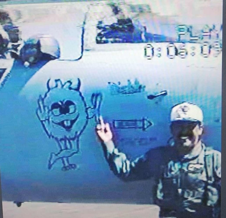 Doioblo-01_CNEL FCO Sosa Mass F-5_RH.jpg