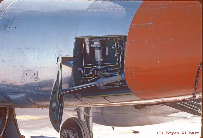 F-86_Canadair_Mk5_Hollomon_4-81_L_AB_Sm-2.jpg