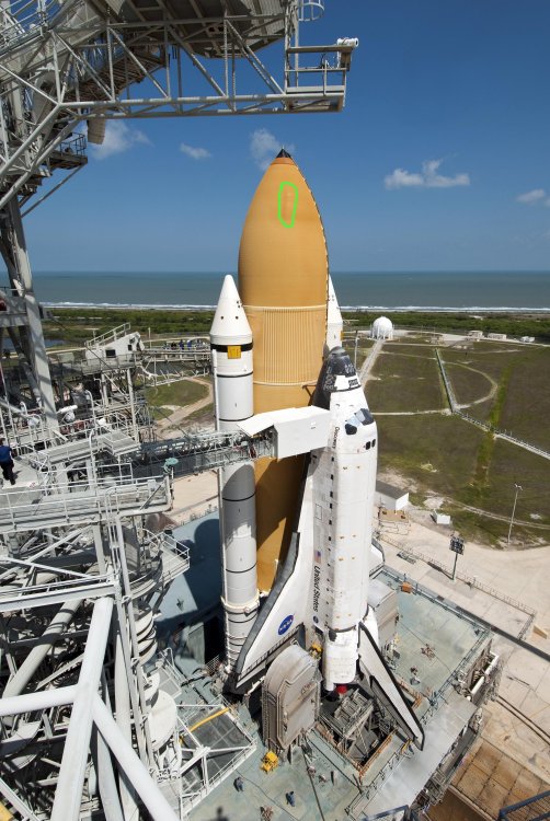 STS-133 ET smudge 2.jpg