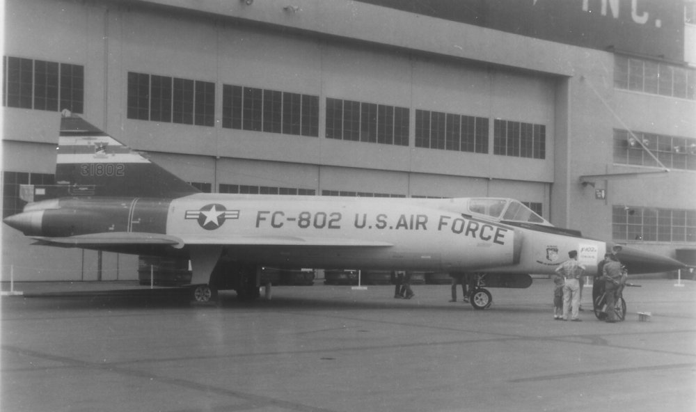 F-102A 31802 ARDC.jpg