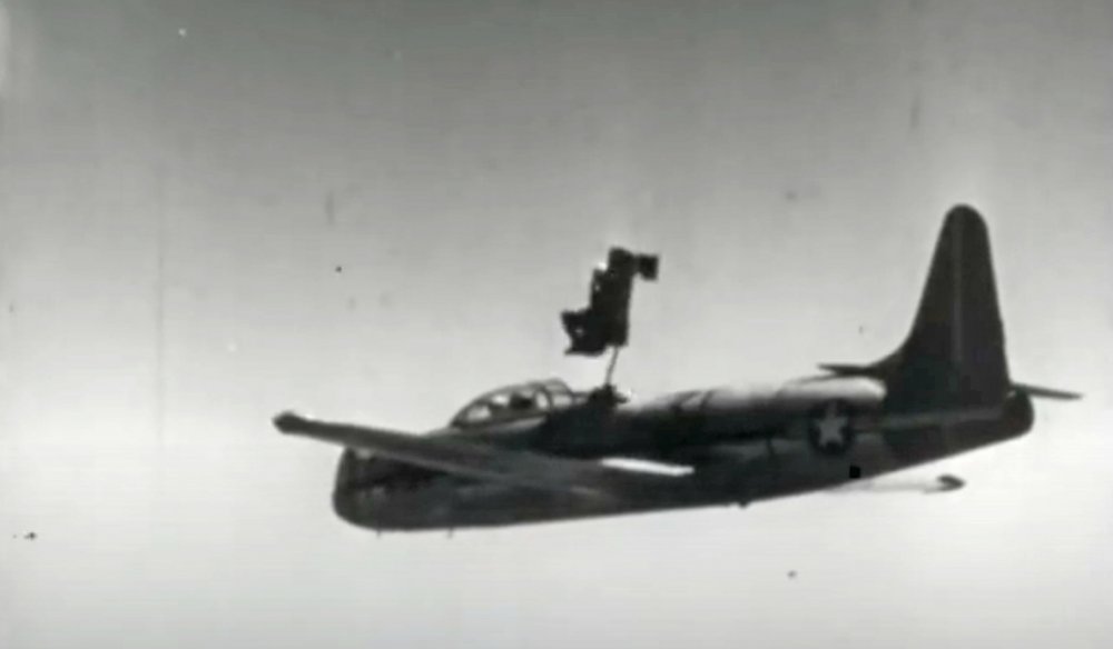 282933775_TF-80C-T-33A-1-LO_48-357_Late_may_49_Test-31_seat-clearing-catapult_Republic_seat.thumb.jpg.22a97440154577dab59db72ef7752a95.jpg
