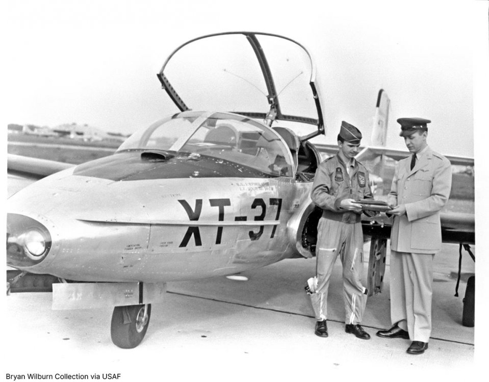 001_1956__XT-37_54-0176_No1_AC.thumb.jpg.e3b7f1c292497f70f963b8ee40abc29f.jpg
