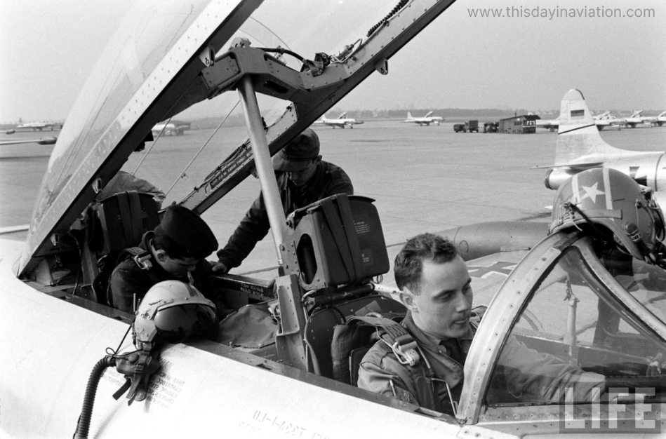 PR_ROCAT_01a_T-33_Luftwaffa_5_Sm.jpg.c7a05824f23f9ddda335ff958317075b.jpg