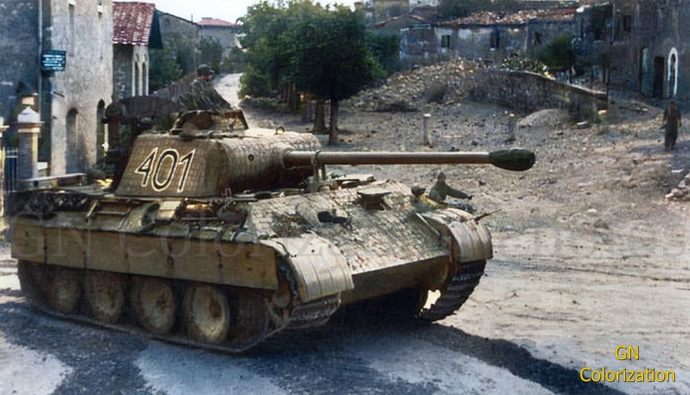 Panther Italy 1944.jpg