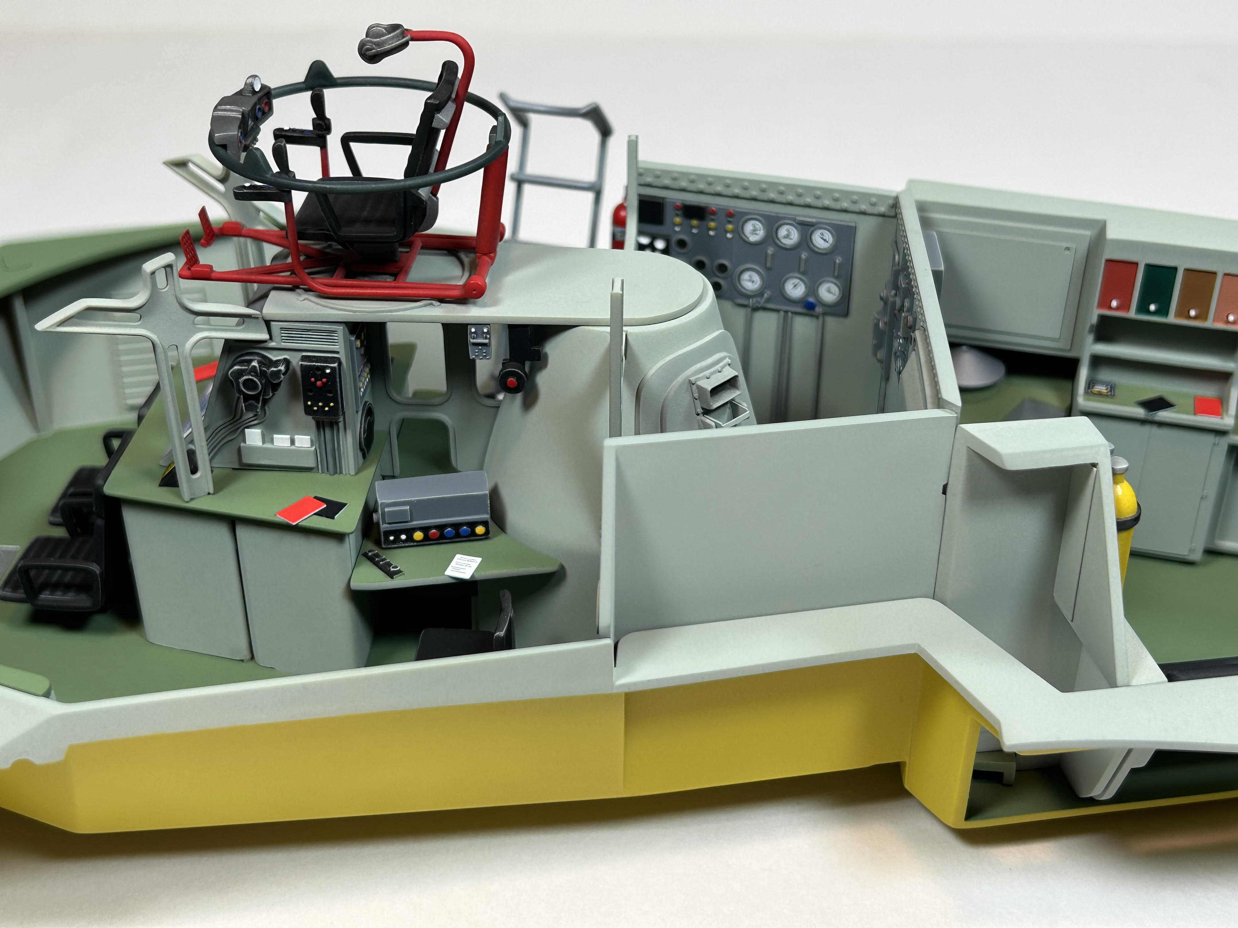 Finished Photos of Moebius' 1/32 Scale Proteus Submarine (Interior