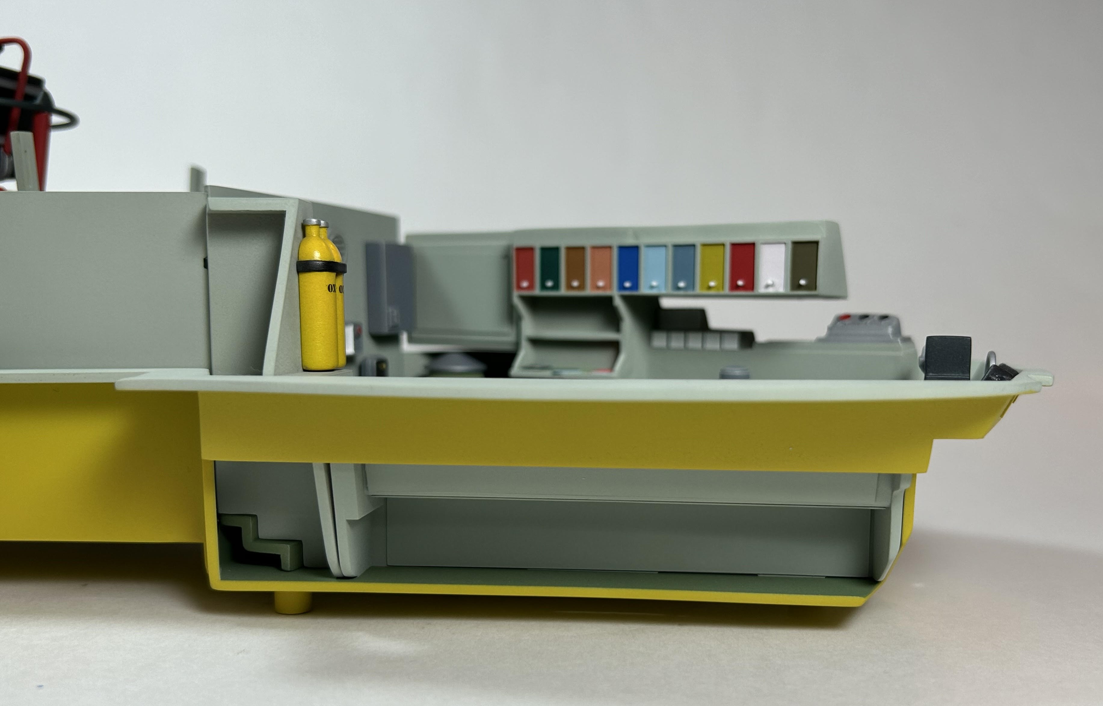 Finished Photos of Moebius' 1/32 Scale Proteus Submarine (Interior