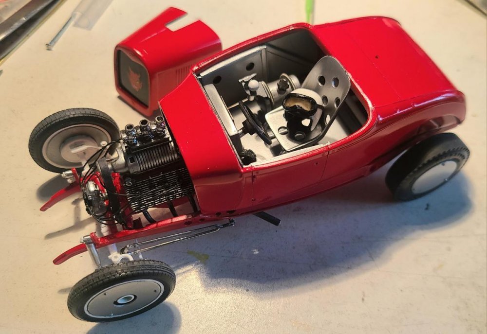 2v2emnZZWx66KZs (1).jpg