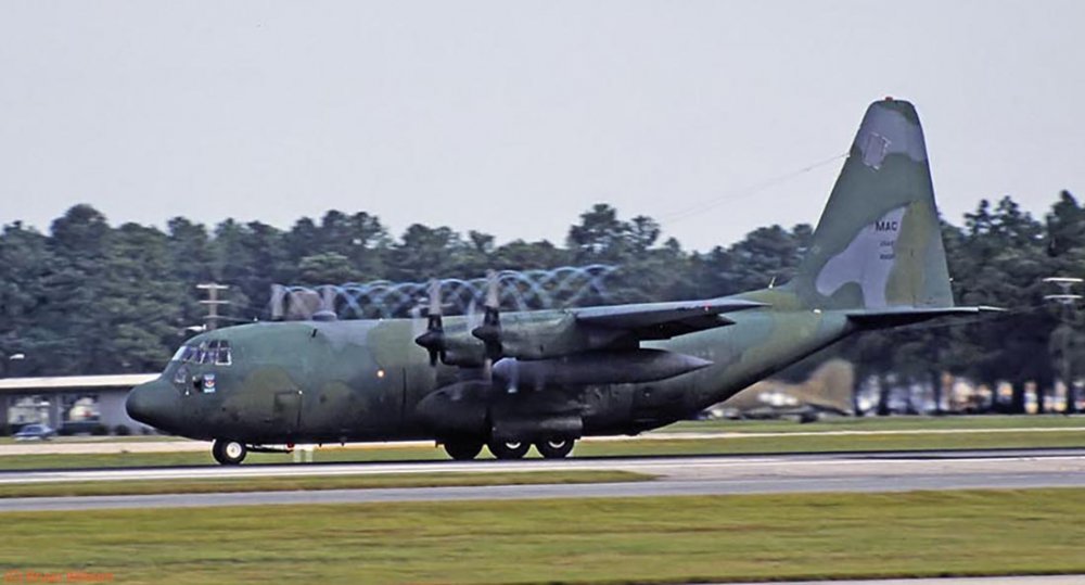 C-130x_xx0331_PopeAFB_9-19-88_BryanWilburn_CR_SM.thumb.jpg.da4c7ec9a723aad2ad27790cf6c23d5a.jpg