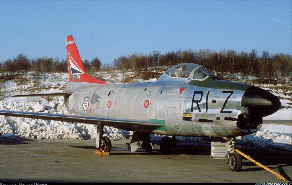 1465547432_01FigF-86D_Norway_Mk-S5.thumb.jpg.1d93d682539b287610f6eaaf53d8ccde.jpg